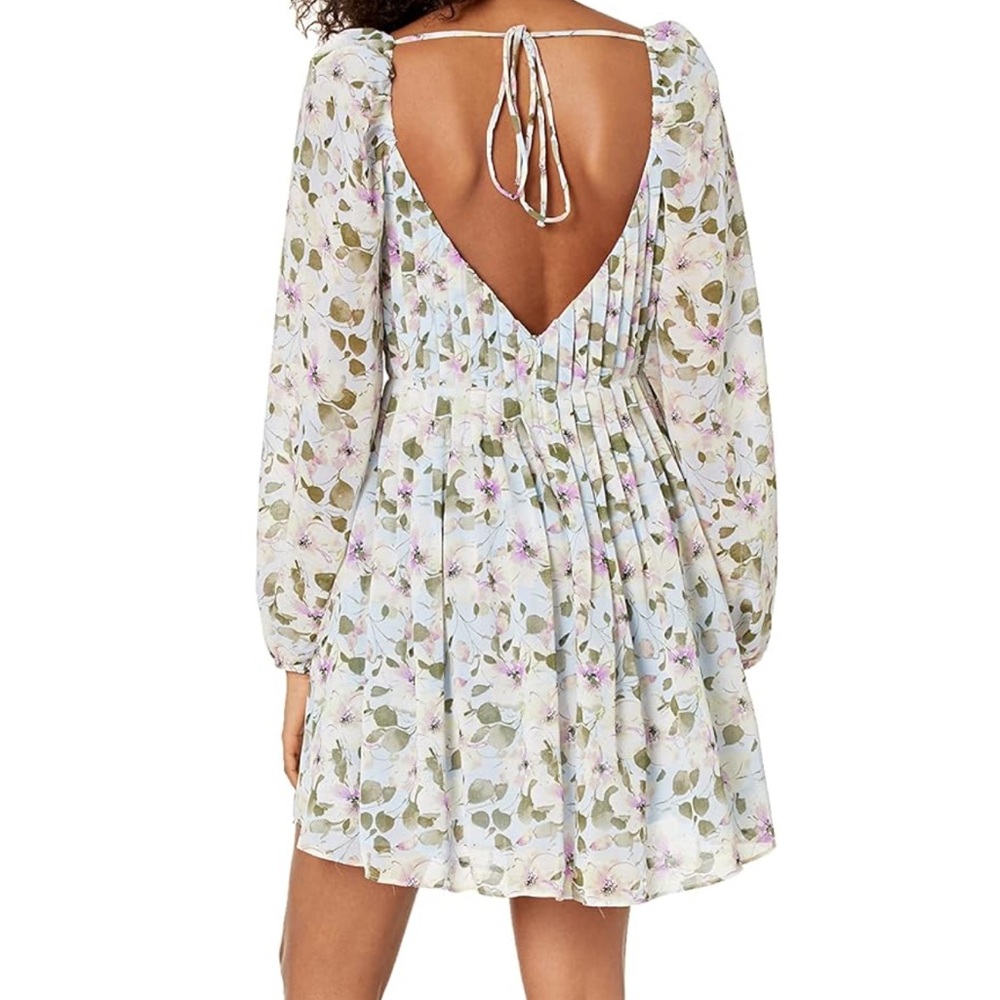 NWOT Astr the Label Carina Dress